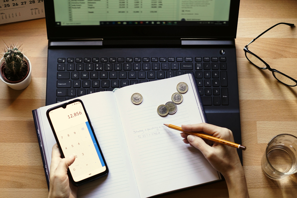 FinanceArray: Smart Money Management Guide